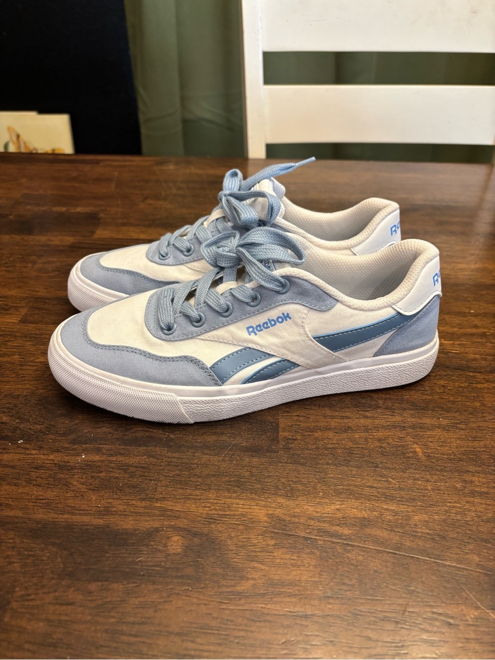 Reebok Classic Court Light Blue White Low Top Sneakers Shoes Size 9 EU 40